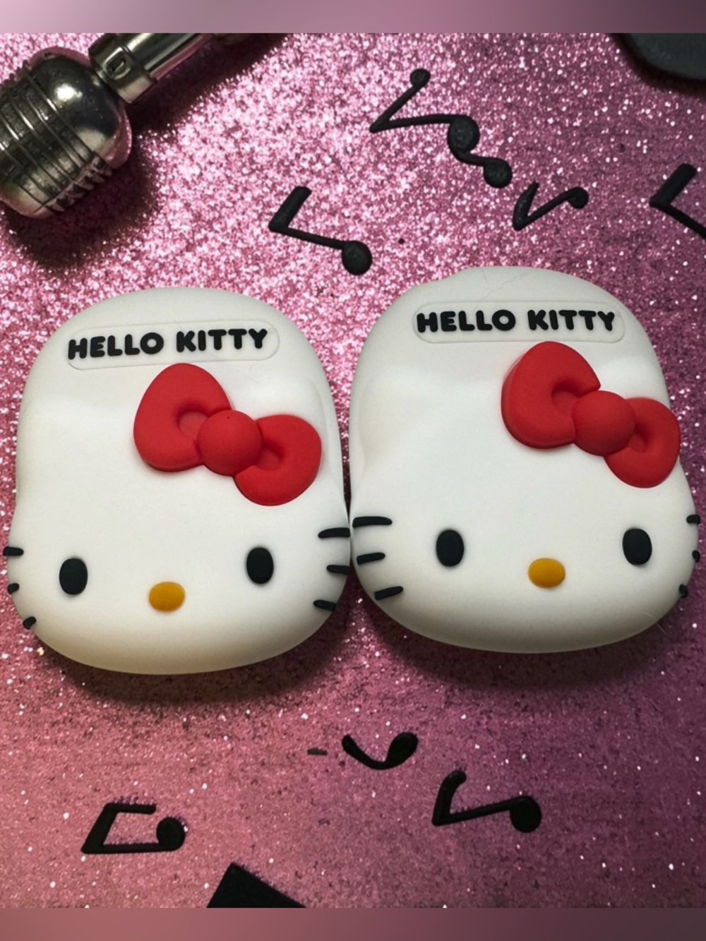 Hello Kitty White Silicone Case with Red Bow Duo